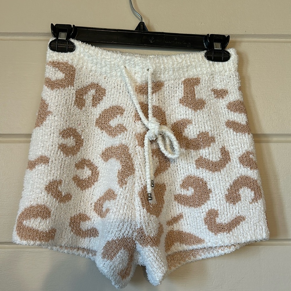 Comfy Meets Cute – Luxe Leopard Lounge Shorts Size Small